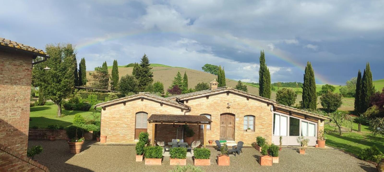 Agriturismo San Pierino モンテローニ・ダルビア エクステリア 写真