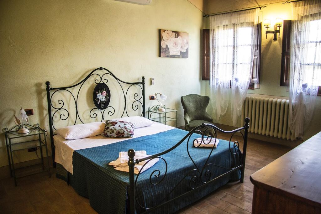 Agriturismo San Pierino モンテローニ・ダルビア エクステリア 写真