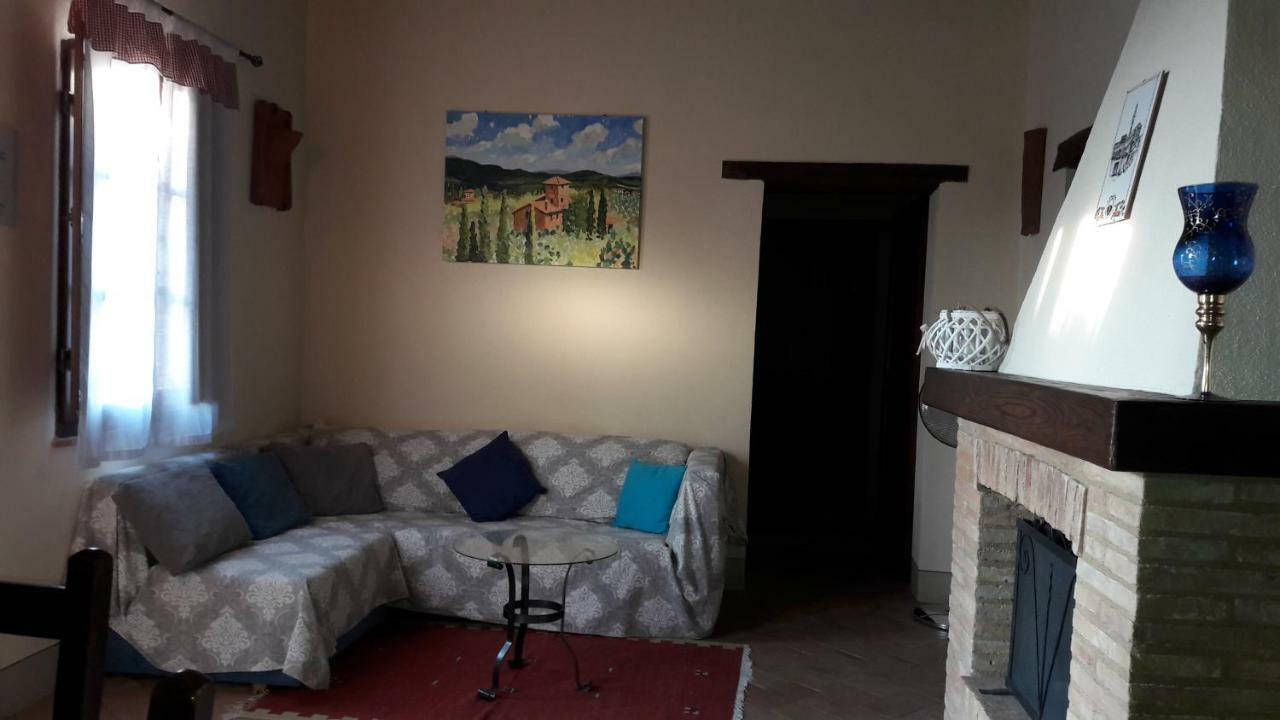 Agriturismo San Pierino モンテローニ・ダルビア エクステリア 写真