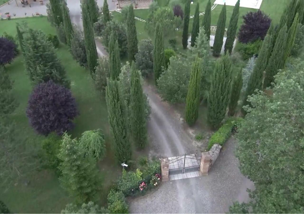 Agriturismo San Pierino モンテローニ・ダルビア エクステリア 写真